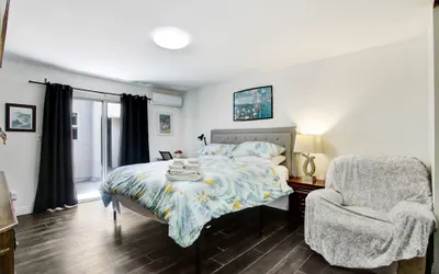 Sunny Azusa Hideaway Near APU Trails Easy LA Access