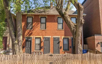 The Luxe Pearl Residences 872.5