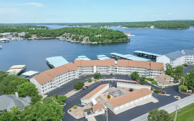 Experience Lakeside Living at Its Finest: Stunning Views and Prime Location!