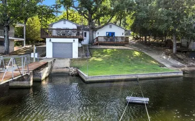 Lakefront Home at the 10mm With Dock Slip & Bar