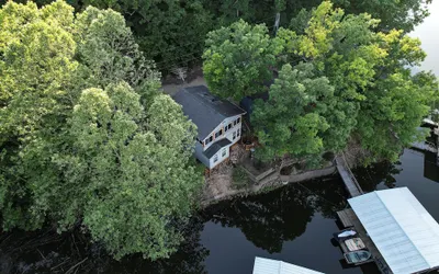 Wonderful Remote Lake Cabin! Fish From Deck & Dock