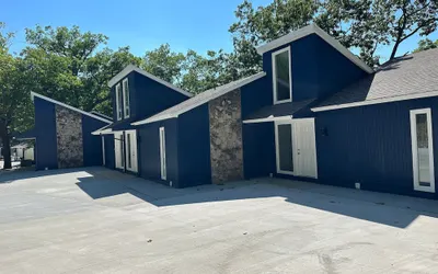 Our Cove Retreat - Perfect for Wave-free Swimming, Tanning & Prime Location Fun!