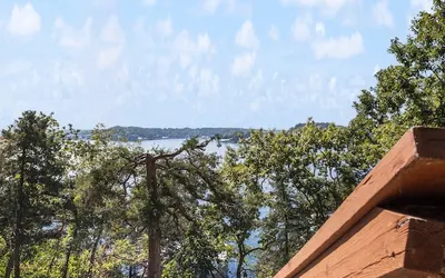 Amazing Views Close to the Strip - Private Dock!