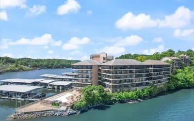 Amazing Main Channel Views With Screened Balcony