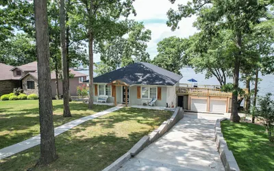 Amazing Decks, Sunsets & Lake Days