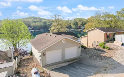 Family-friendly, Dock Enjoyment, Kayaks, Lake View