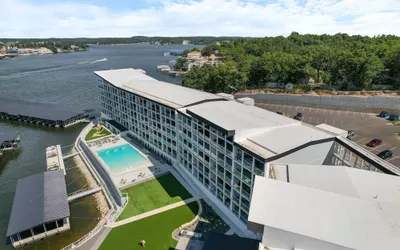 Amazing Top Floor Condo at Topsider Resort Community