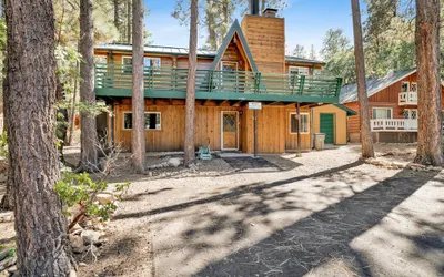 Slope Side Getaway #2526