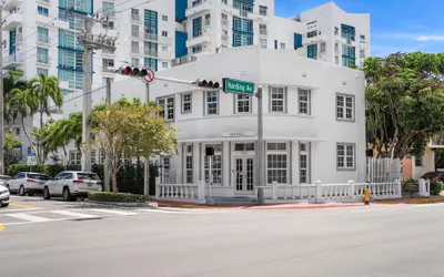 Blue Flamingo Suites