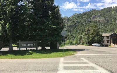 Sv164 - Walk to Lifts & Town - Hot Tub & Pool