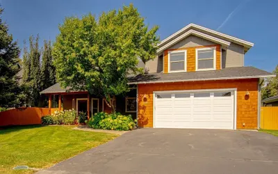 Cranbrook Cottage - Family Home + Hot Tub + Pool Table