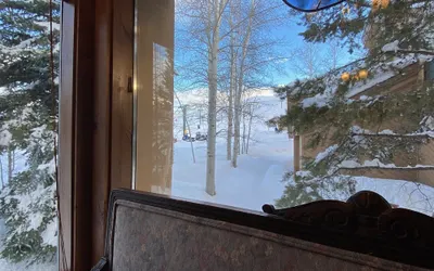 Snow Creek 1551 - Ski-in/ski-out + Pool & Hot Tub