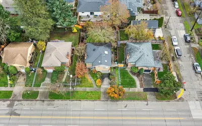 Bright 1BR Near UW & Local Parks