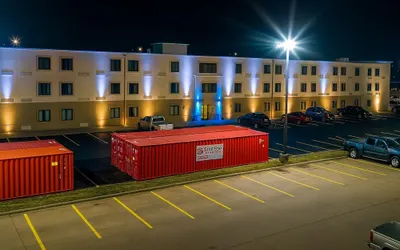 Coratel Inn and Suites By Jasper Wichita North