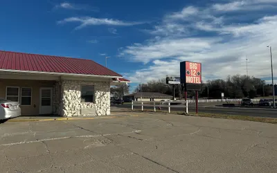 Big 12 Motel Broken Bow Ne