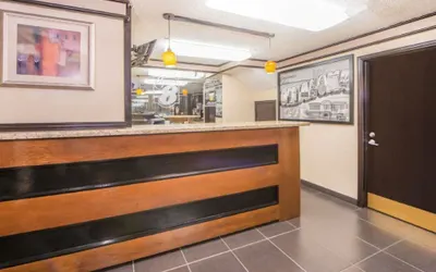 Economy Suites - Fairgrounds