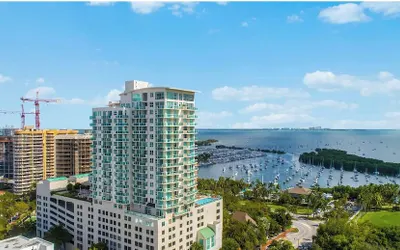 Arya Residences & Suites