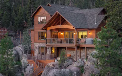 Boulder Cove Lakefront Estate