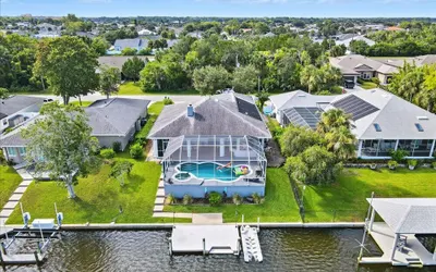 Boaters Dream Pool Spa Dock Walking Biking
