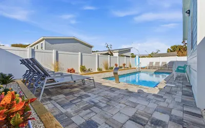 4BR Coastal Pool Cottage Golf Cart Kayaks