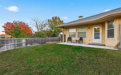 Lux Cozy 5B2B Home for Families