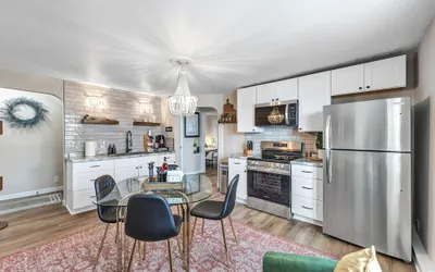 Newly Renovated we are the Perfect Location