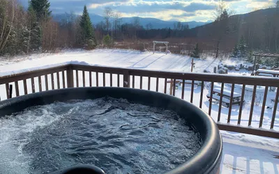 1800ml - As Seen on TV 1 Mile From Skiing, Great Views, hot Tub, Fire Pit, Beach! Pool gym Passes