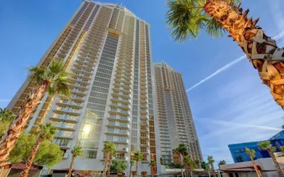 Deluxe Balcony Strip View Suite