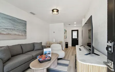 117 127th Ave E Unit 3