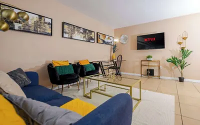 Artsy Getaway With Vibrant Design Flair