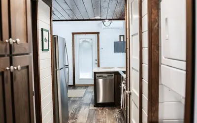 Joanie's Place 120 PGL