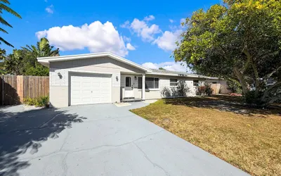 3485 Floral Drive SE