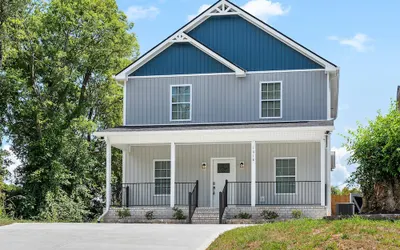 Lopez Lounge 1018 Main St