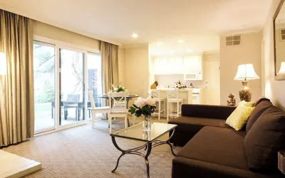 Napa Escape Luxe King Bed Near Wineries & Spa