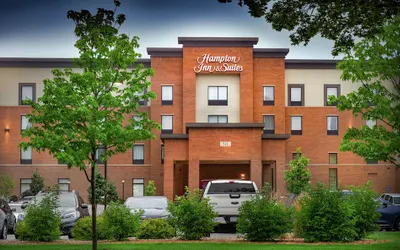 Hampton Inn & Suites La Crosse Downtown