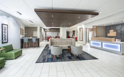 Holiday Inn Express & Suites Great Bend, an IHG Hotel