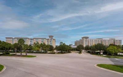 SpringHill Suites Orlando at FLAMINGO CROSSINGS® Town Center/Western Entrance