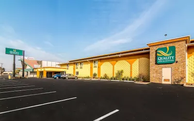 Quality Inn & Suites near Downtown Bakersfield