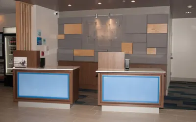 Holiday Inn Express & Suites Decatur by IHG