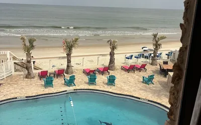 Flamingo Inn Beachfront