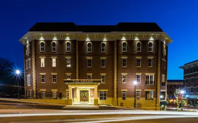 The Mount Vernon Grand Hotel