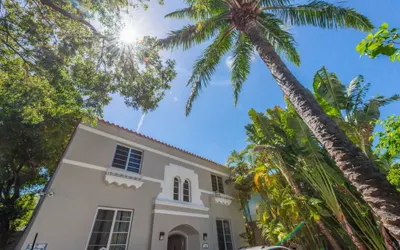 L'Etoile Apartments Part of the Oasis Casita Collection