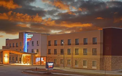 Fairfield Inn & Suites by Marriott Lincoln Southeast