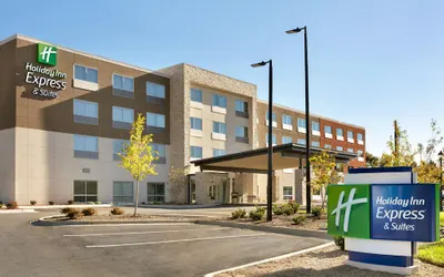 Holiday Inn Express & Suites Salisbury, an IHG Hotel