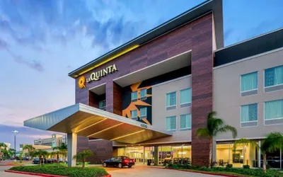 La Quinta Inn & Suites by Wyndham McAllen Convention Center