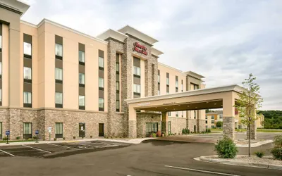 Hampton Inn & Suites Hudson