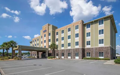 Comfort Inn & Suites