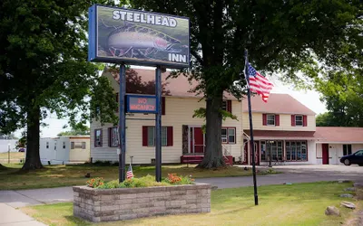 Steelhead Inn