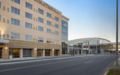 DoubleTree by Hilton Evansville