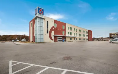 Motel 6 Poplar Bluff, MO